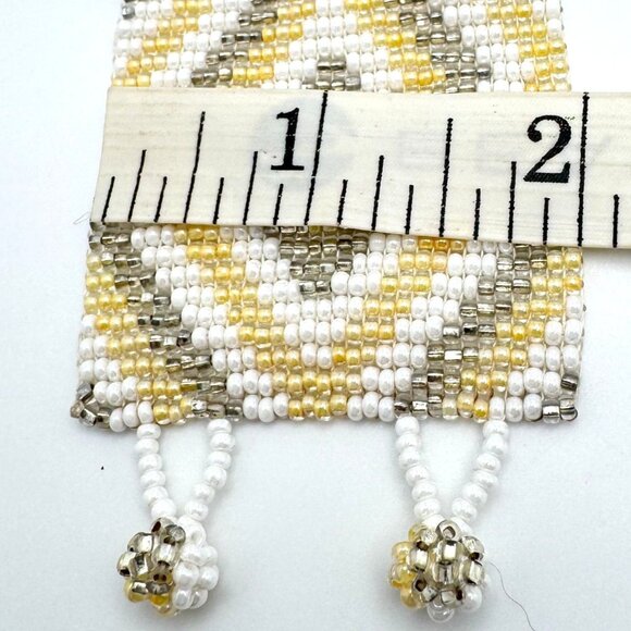 Handmade Mayan Beaded Bracelet Geometric Gold White Pattern Adjustable Closure - Picture 4 of 9